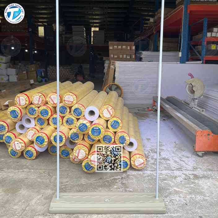 Giá Tiêm Nước